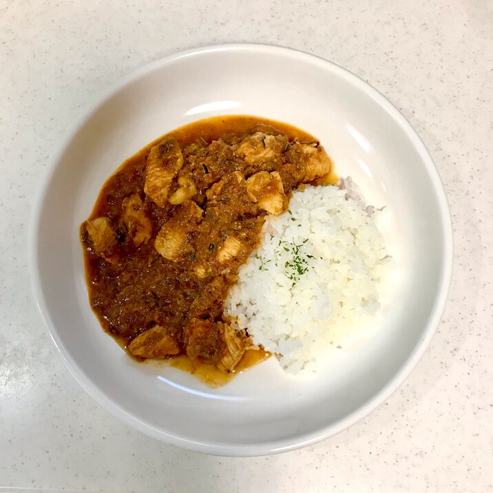 鶏むね肉のスパイスカレー